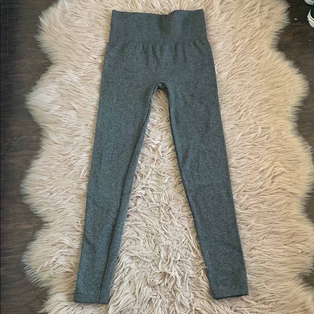 Women’s Gray Leggings - *NEVER WORN*